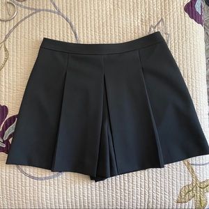 Club Monaco skort 💕 NWOT